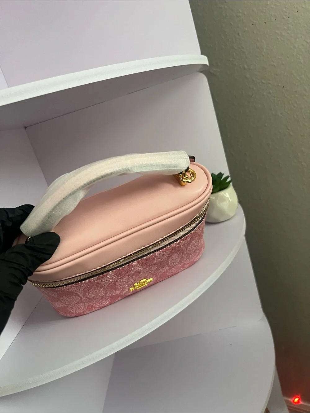 Coach compact cosmetic